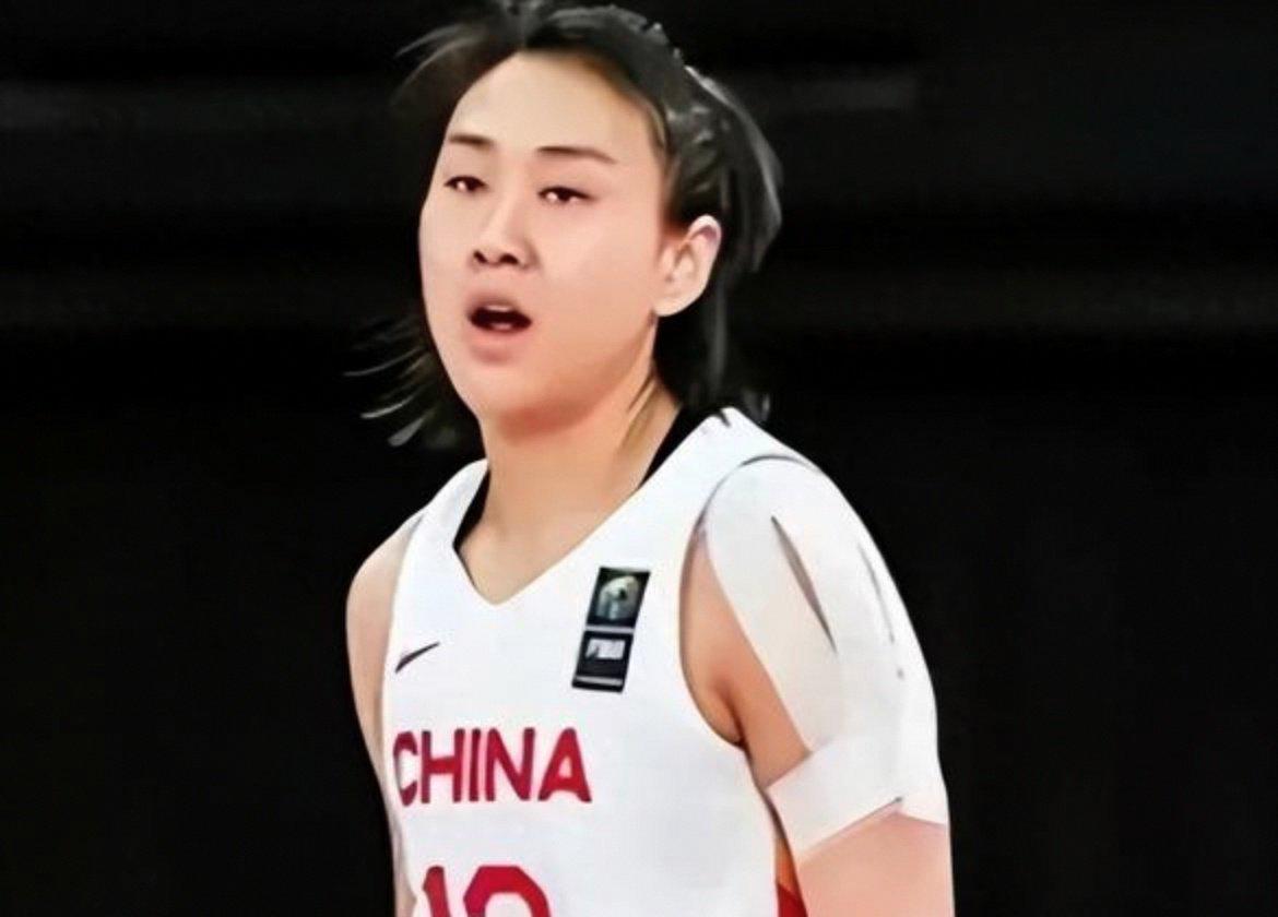 云开体育-轰13分+3记三分！女篮33岁全能锋线越老越香，宫鲁鸣征召她吗？